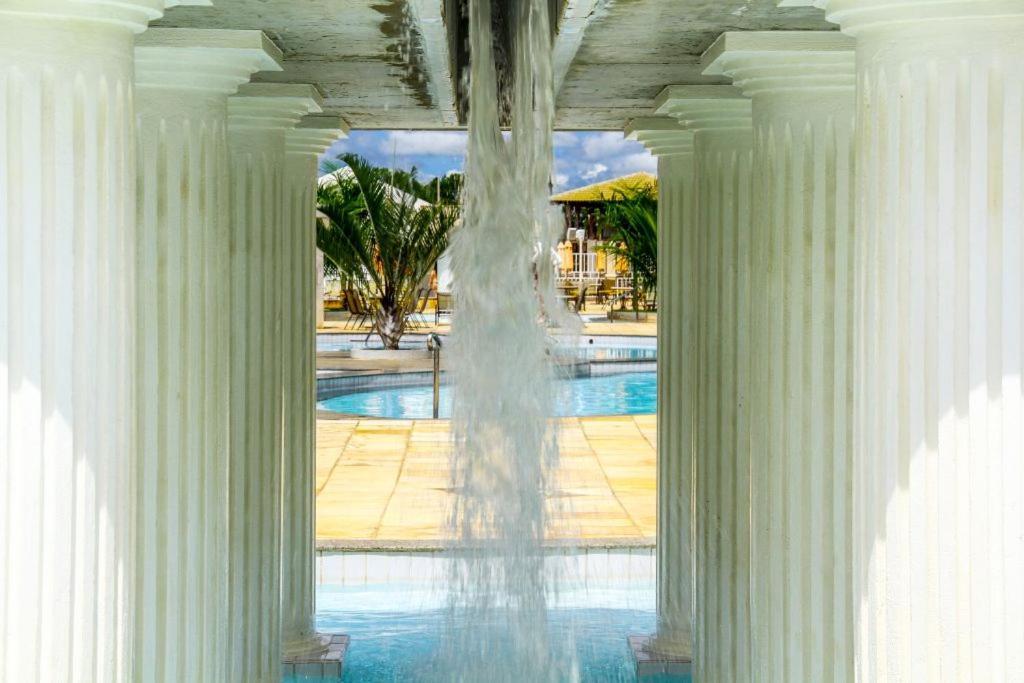 Thermas Lacqua Diroma Com Piscina De Ondas Gratis 24Horas Caldas Novas Ngoại thất bức ảnh